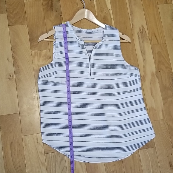 Striped sleeveless top - Picture 5 of 6